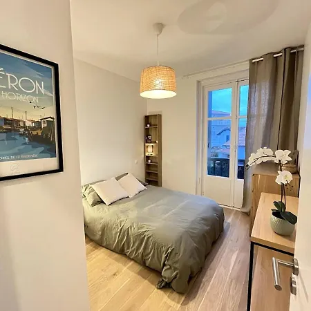 Apartman Modern Bright Flat With Outside Terrace