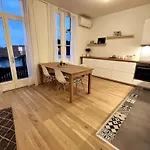 Modern Bright Flat With Outside Terrace * Biarritz